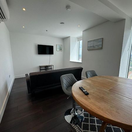 Cozy One Bedroom Flat 20 Mins Central London Bp142 Exterior photo