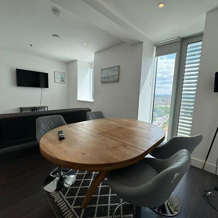 Cozy One Bedroom Flat 20 Mins Central London Bp142 Exterior photo